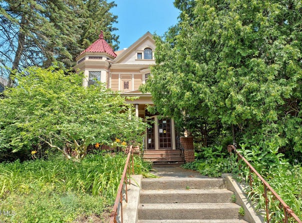 145 Pawling Avenue, Troy, NY 12180
