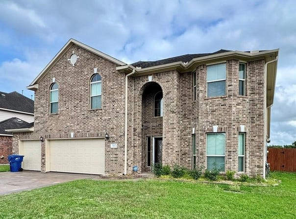 3212 El Camino, Bay City, TX 77414