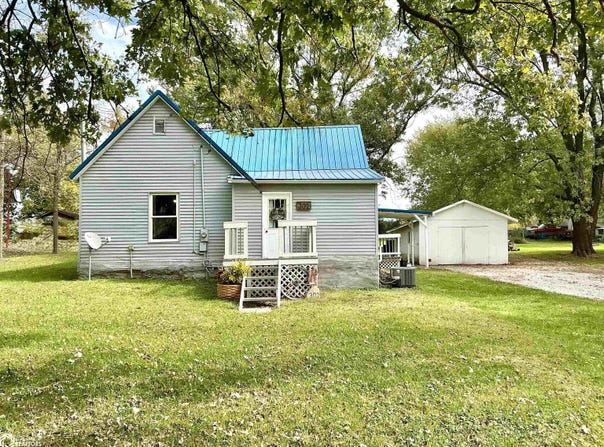 302 N Liberty, Cincinnati, IA 52549