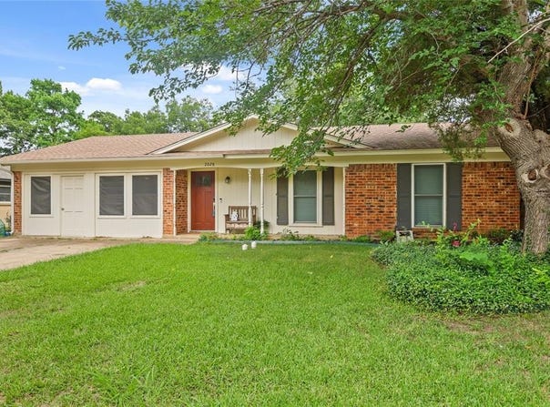 2028 Bowling Green Street, Denton, TX 76201