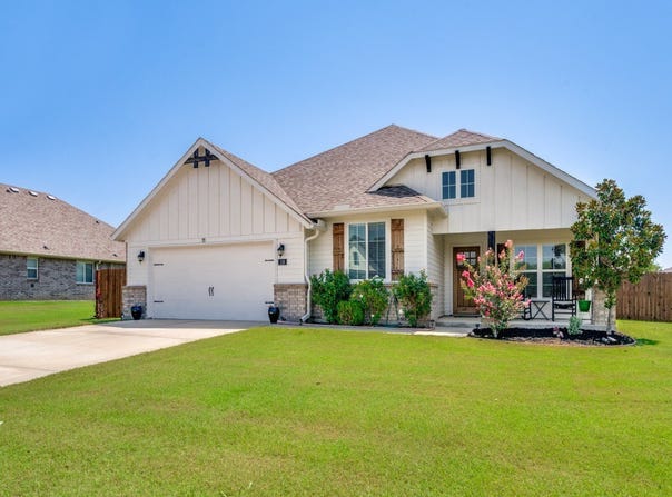 116 Kens Court, Pilot Point, TX 76258