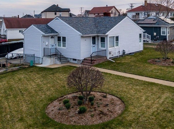 47 Stockton St, Fall River, MA 02721