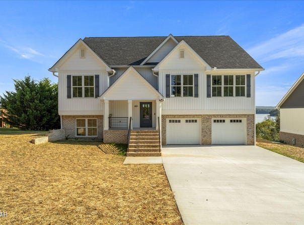 403 Hampton Way, Dandridge, TN 37725