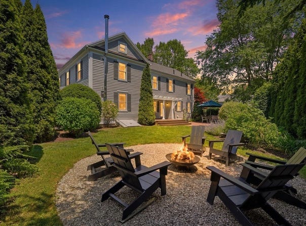 215 North St, Northampton, MA 01060