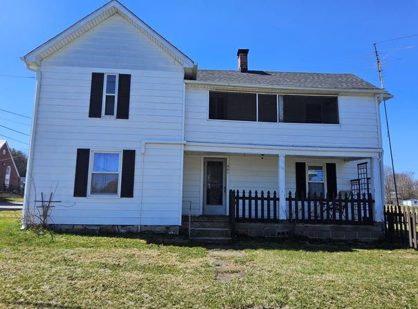 601 Church Street, Rural Retreat, VA 24368