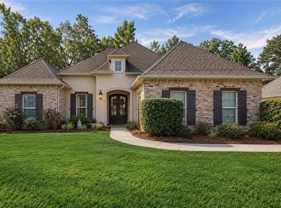 725 POPLAR CREEK Court, Covington, LA 70433