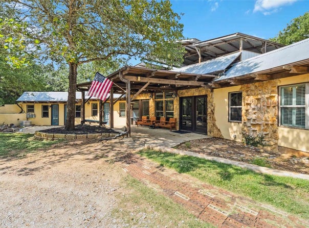 208 Old Potato RD, Paige, TX 78659