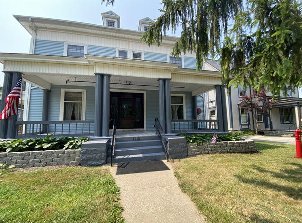 1215 E High Street, Springfield, OH 45505