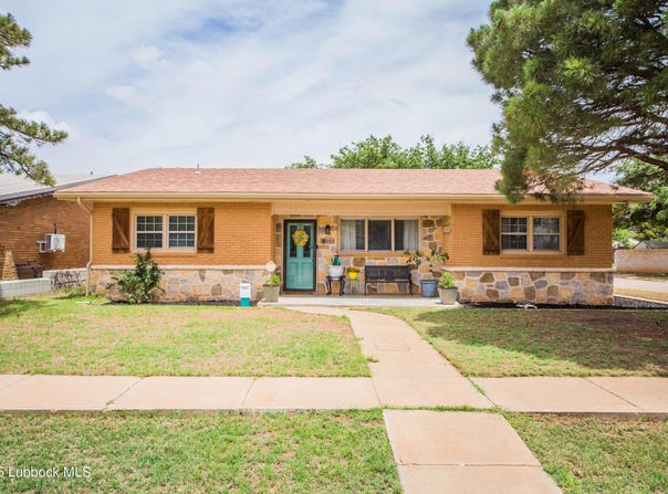 202 N 19th Street, Lamesa, TX 79331