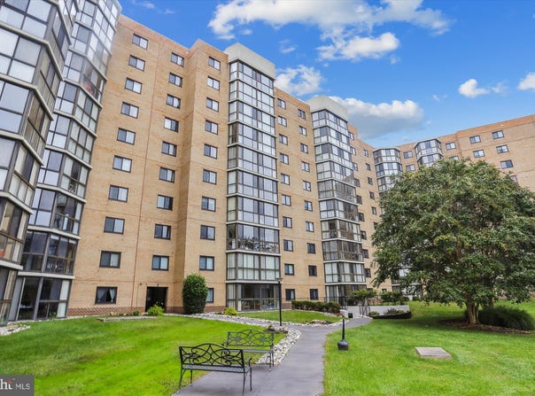 3330 N LEISURE WORLD BOULEVARD, SILVER SPRING, MD 20906
