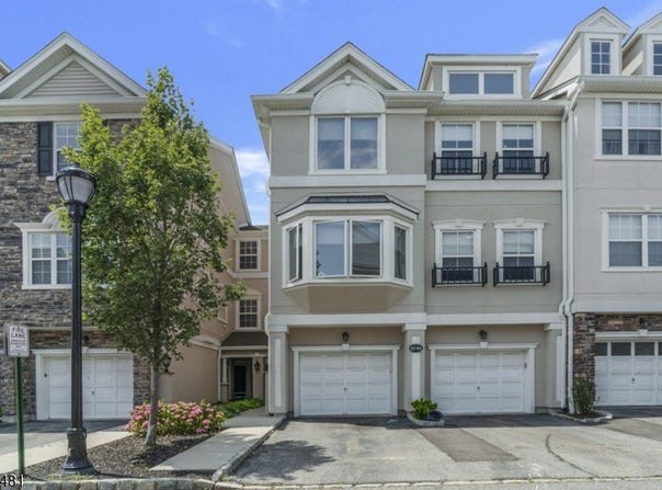 84 George Russell Way, Clifton City, NJ 07013-2656