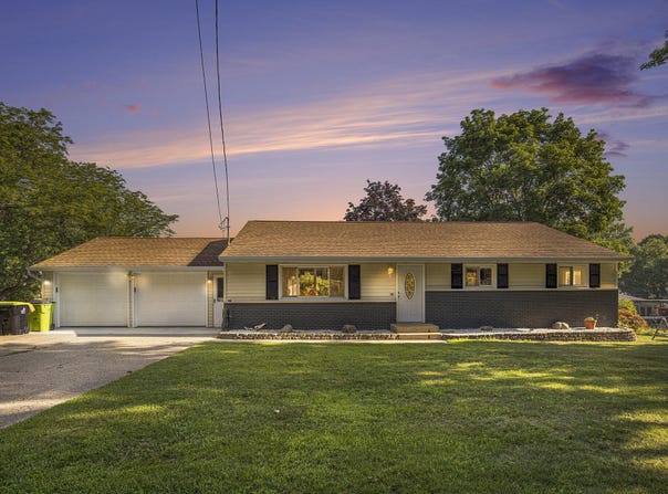 808 W South Street, Greenville, MI 48838