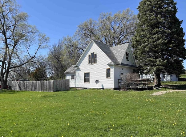1701 Court Avenue, Chariton, IA 50049