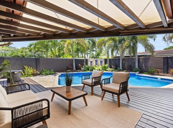 2313 NE 17th Ave, Wilton Manors, FL 33305