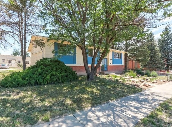 112 Main St, Walsenburg, CO 81089