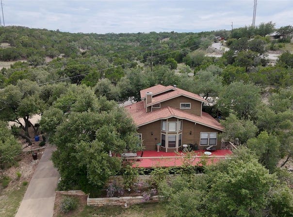 21201 Kathy LN, Spicewood, TX 78669