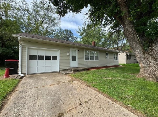 408 Anderson Street, Warrensburg, MO 64093