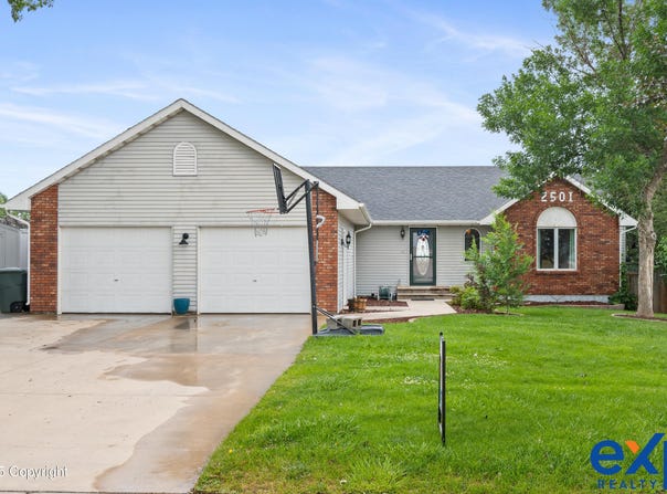 2501 Gallery View Dr -, Gillette, WY 82718