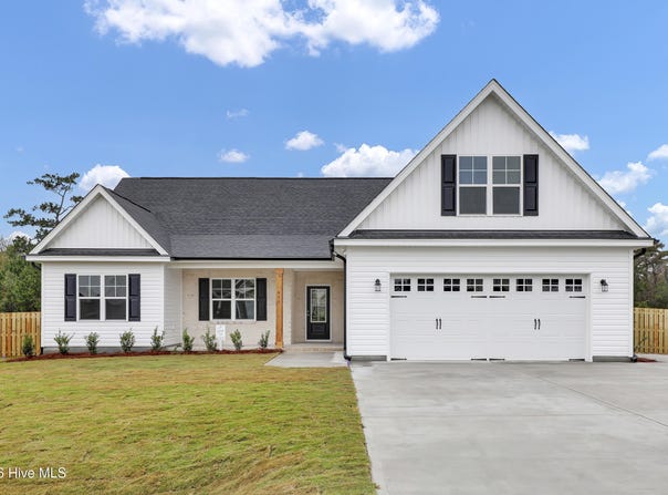 466 Bellows Lane, Rocky Point, NC 28457