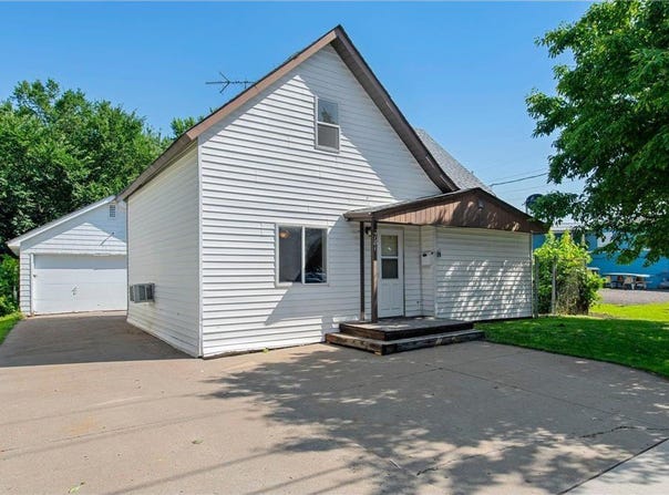 2181 8th Street, White Bear Lake, MN 55110