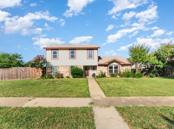 586 Abilene Drive, Lewisville, TX 75067
