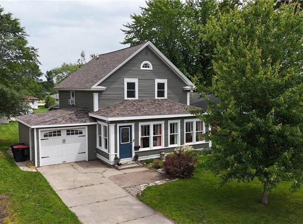 406 Oak Street N, Sauk Centre, MN 56378