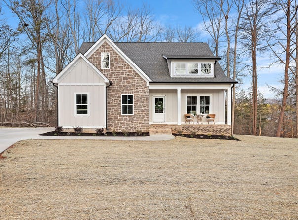 35 Greenview Drive, Dunlap, TN 37327