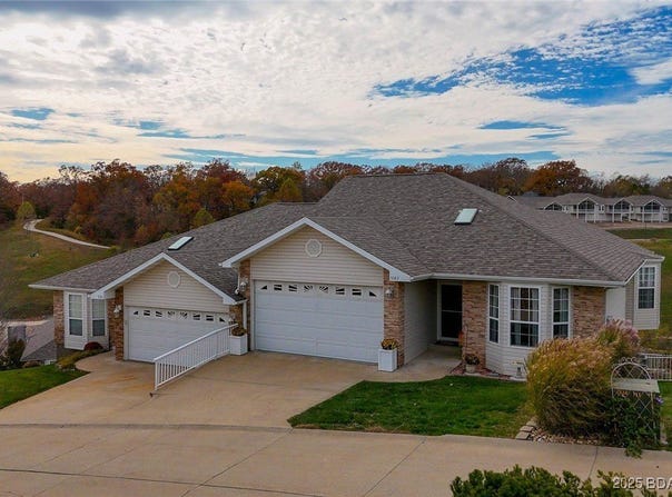 5183 Vicus Castri, Osage Beach, MO 65065