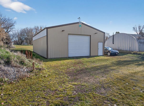 49 S 4th W, Preston, ID 82363