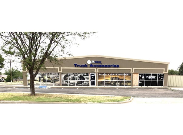 2601 Olton Road, Plainview, TX 79072