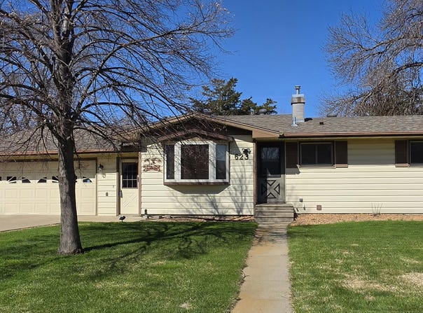 623 Kettering Drive, Aberdeen, SD 57401