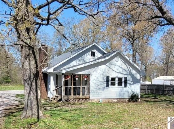 6065 Metropolis Lake Road, West Paducah, KY 42086