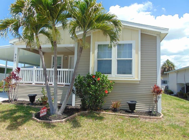 985 Montego E, Venice, FL 34285