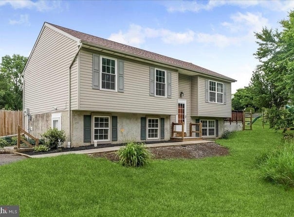 3189 HORSESHOE PIKE, HONEY BROOK, PA 19344