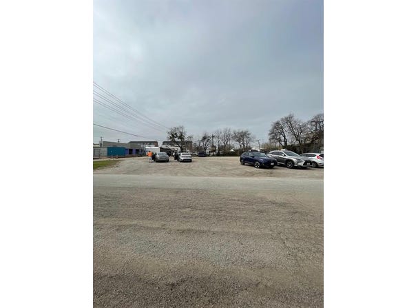 2600 Whitmore Street, Fort Worth, TX 76107