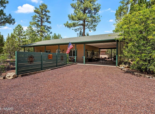 2976 Pine Rim Road, Overgaard, AZ 85933