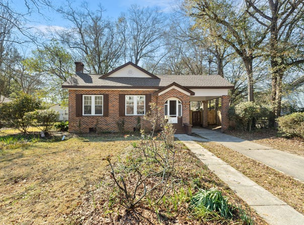 402 8th Ave., Hattiesburg, MS 39401