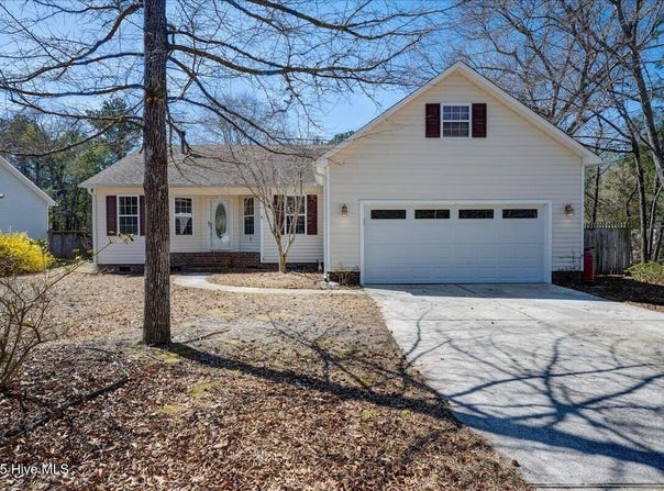 833 Wildwood Pointe Drive, New Bern, NC 28560