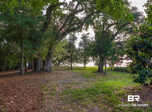 Sans Souci Lane, Fairhope, AL 36532