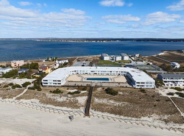 585 Dune Road, Westhampton Beach, NY 11978