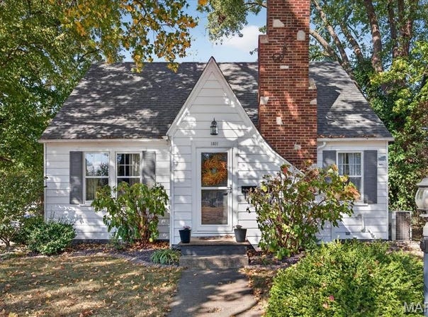 1391 Fairfax Street, Carlyle, IL 62231
