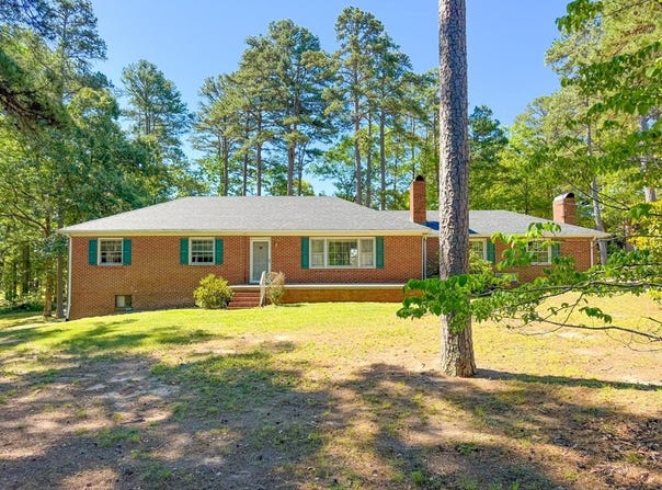 621 Melody Lane, Crewe, VA 23930