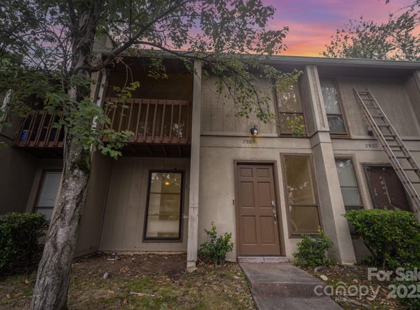 7925 Charter Oak Lane, Charlotte, NC 28226