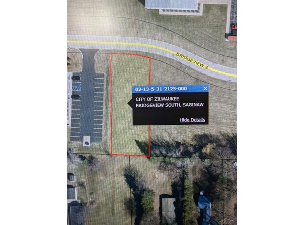 S Bridgeview Road, Saginaw, MI 48604