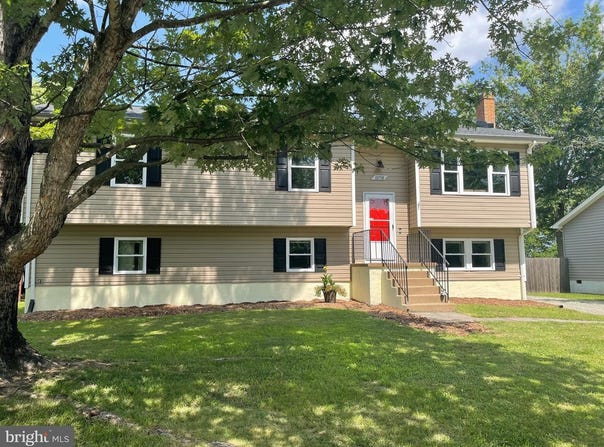 10758 BLAKE LN, BEALETON, VA 22712