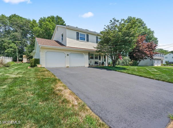 58 Old Bridge Drive, Howell, NJ 07731