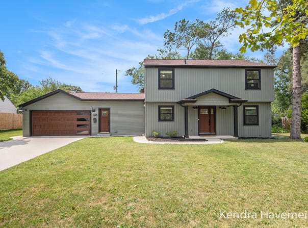 1517 Sherwood Avenue SE, East Grand Rapids, MI 49506