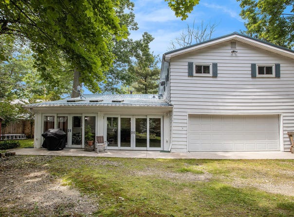 4253 Indian Isle, Battle Creek, MI 49017