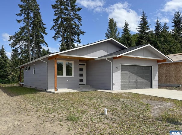 1413 Discovery Loop, Port Angeles, WA 98363