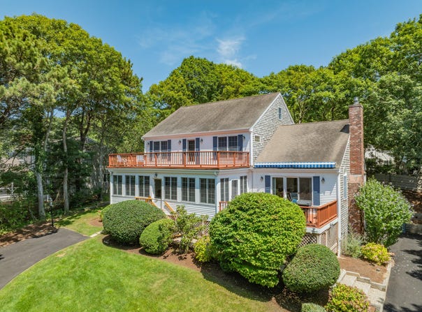 64 Old Fish House Road, South Dennis, MA 02660